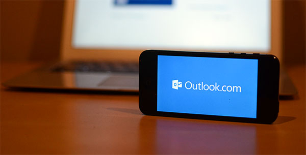 Outlook на iPhone