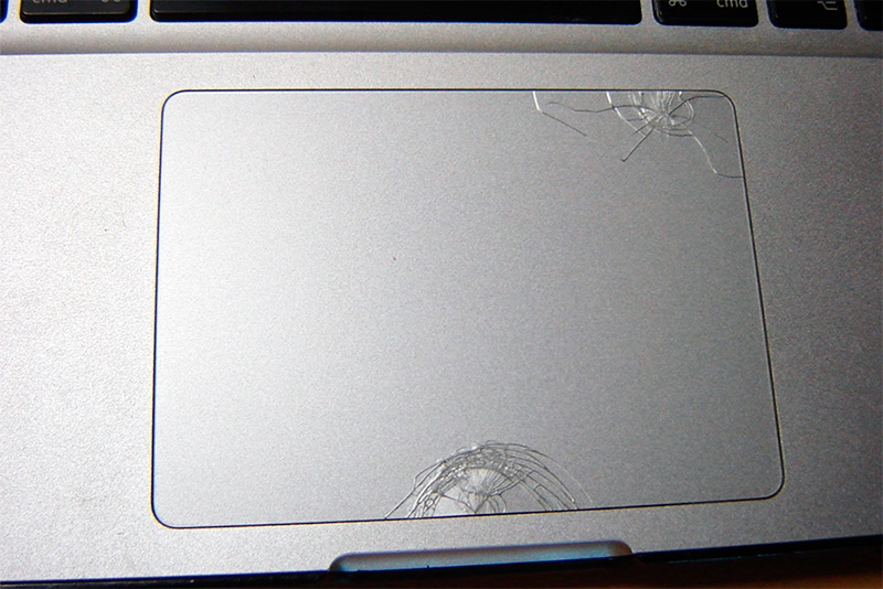 Разбитый touchpad MacBook