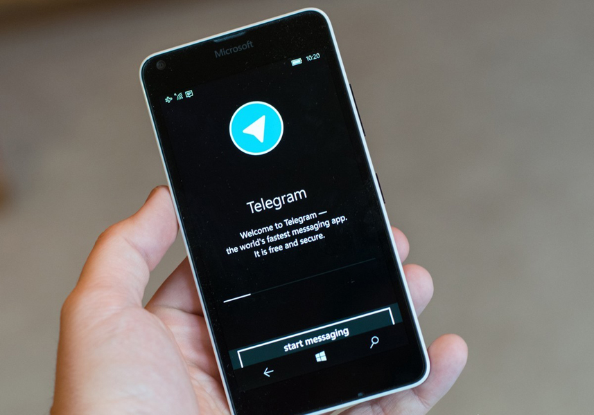 Приложение Telegram в телефоне
