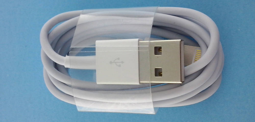 Оригинальный USB-кабель