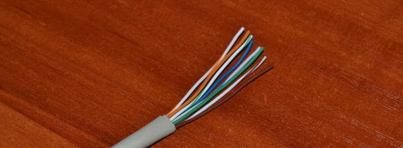 Расправление проводки кабеля